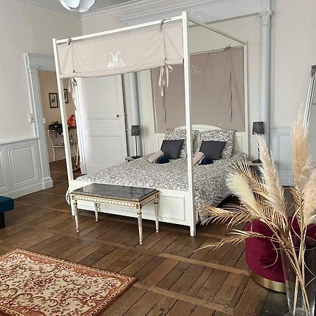 La Villa Louana 1 Appartement 160M2 Sobriete,Elegance En Coeur De Ville โอบุสซง ภายนอก รูปภาพ