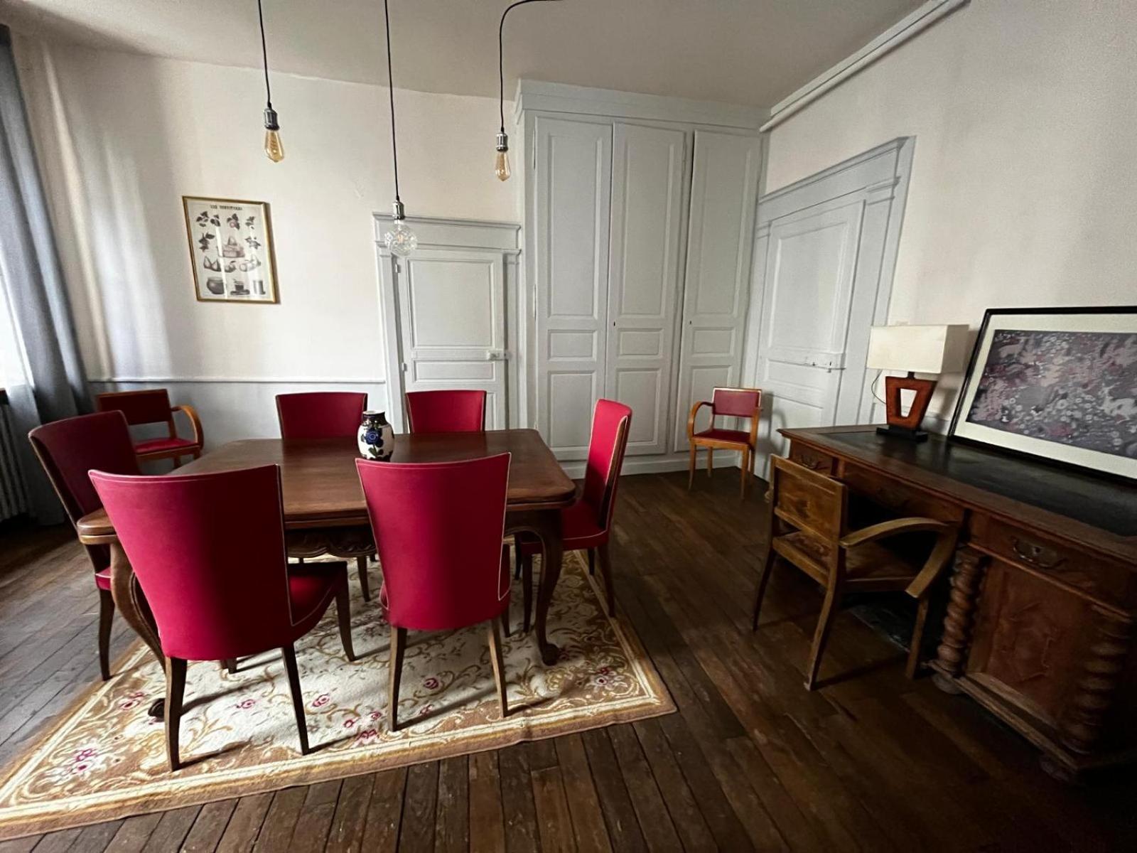 La Villa Louana 1 Appartement 160M2 Sobriete,Elegance En Coeur De Ville โอบุสซง ภายนอก รูปภาพ